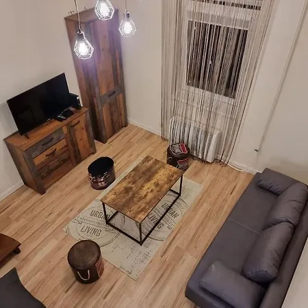 Vintage In Center 米什科尔茨